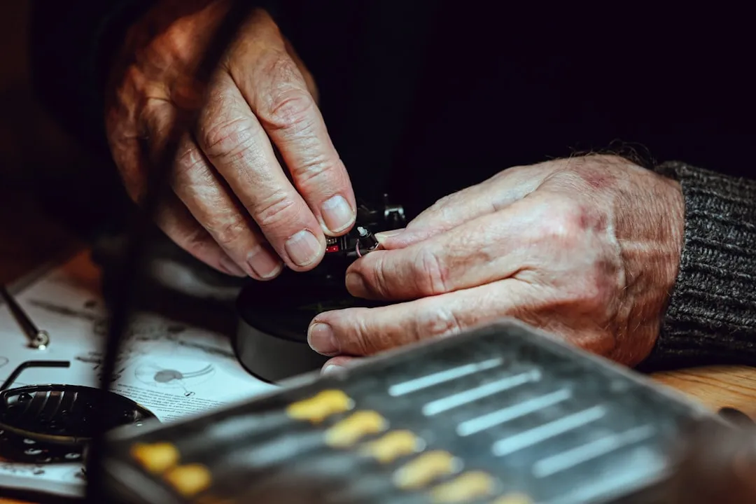 佛山地区电气工程中漏电保护器与空气开关选型要点解析